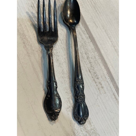 Vintage 1847 Rogers Bros Heritage Silverplate Baby Spoon Deepsilver fork - Picture 2 of 10